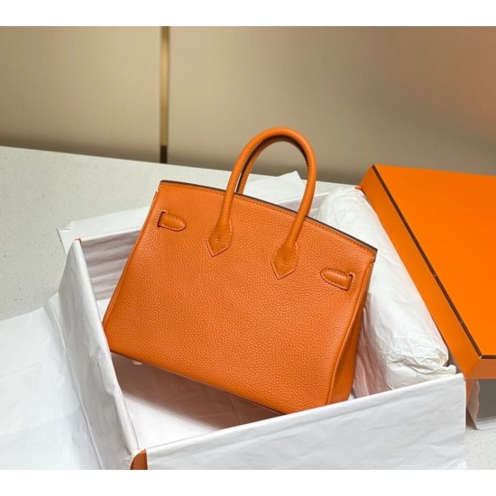 H Lux Classic Women’s Shoulder Bag – Elegant, Versatile & Premium Leather Handbag