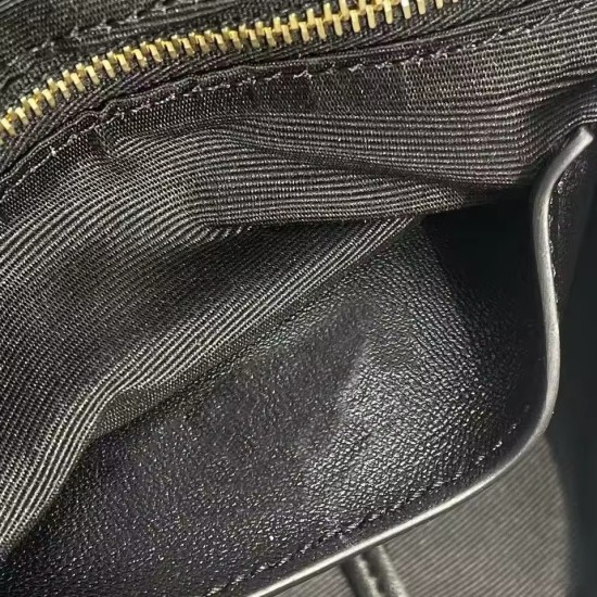 Borsa a Spalla e Tracolla da Donna in Morbida Pelle di Agnello | Grande Patta con Doppia Catena