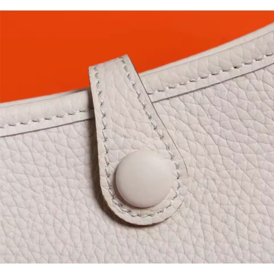 Luxe Classic Leather Shoulder Bag – Handmade Women’s Crossbody Purse