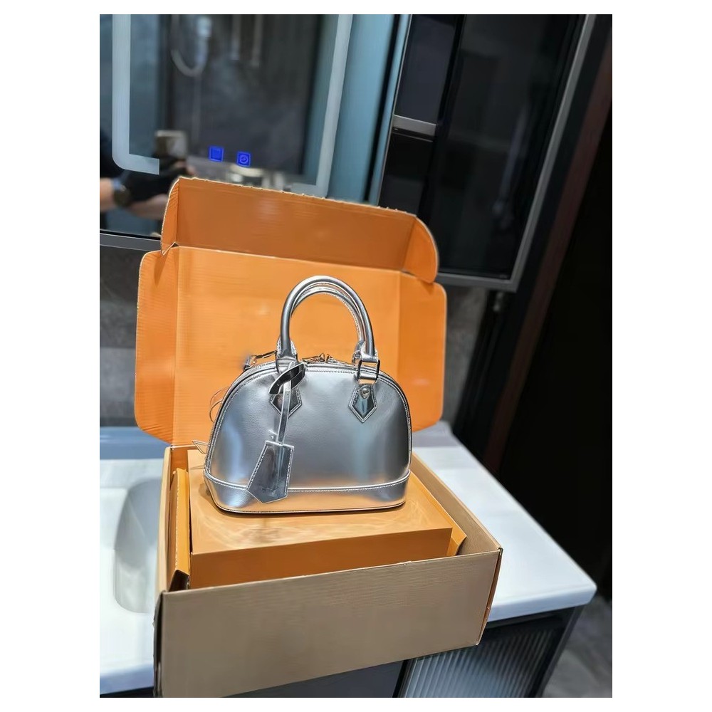 Borsa a Spalla in Pelle Luxe – Fashion e Portatile