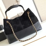 Luxe Suede Women’s Handbag – Large Capacity Soft Leather Shoulder & Crossbody Bag