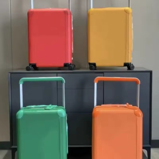 Women’s Luxury Canvas Travel Bag | Elegant & Durable Design by Luxe