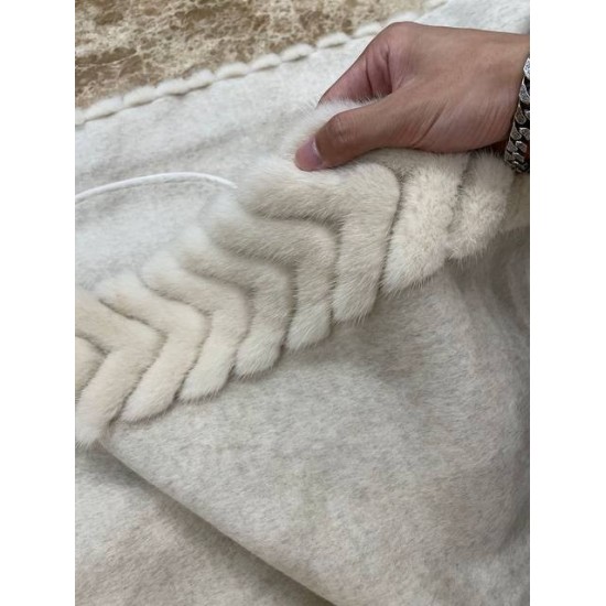 Cappotto Donna in Lana Double Face con Collo in Vison – Cappotto Lungo Elegante di Alta Qualità