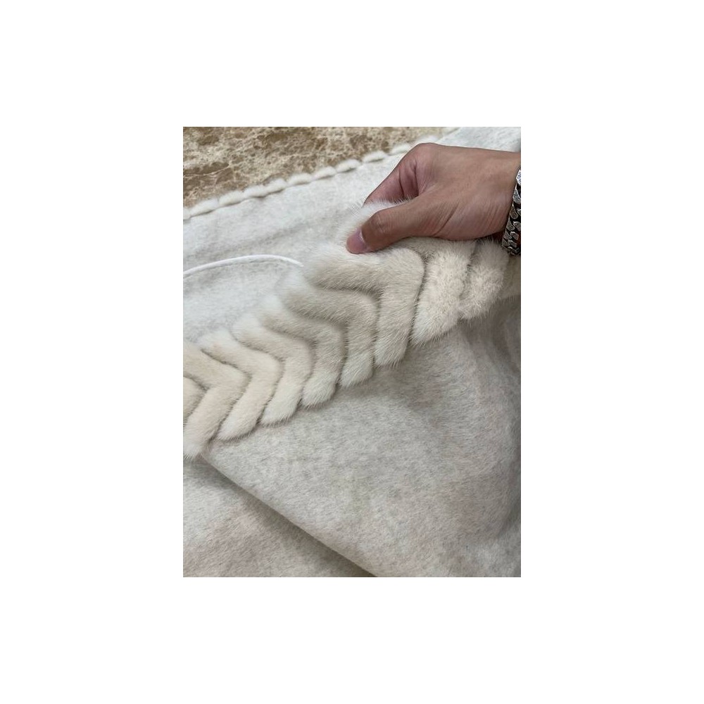 Cappotto Donna in Lana Double Face con Collo in Vison – Cappotto Lungo Elegante di Alta Qualità