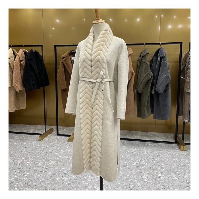 Women’s Luxe Double-Sided Wool Coat with Mink Collar – Elegant Long High-End Winter Overcoat
