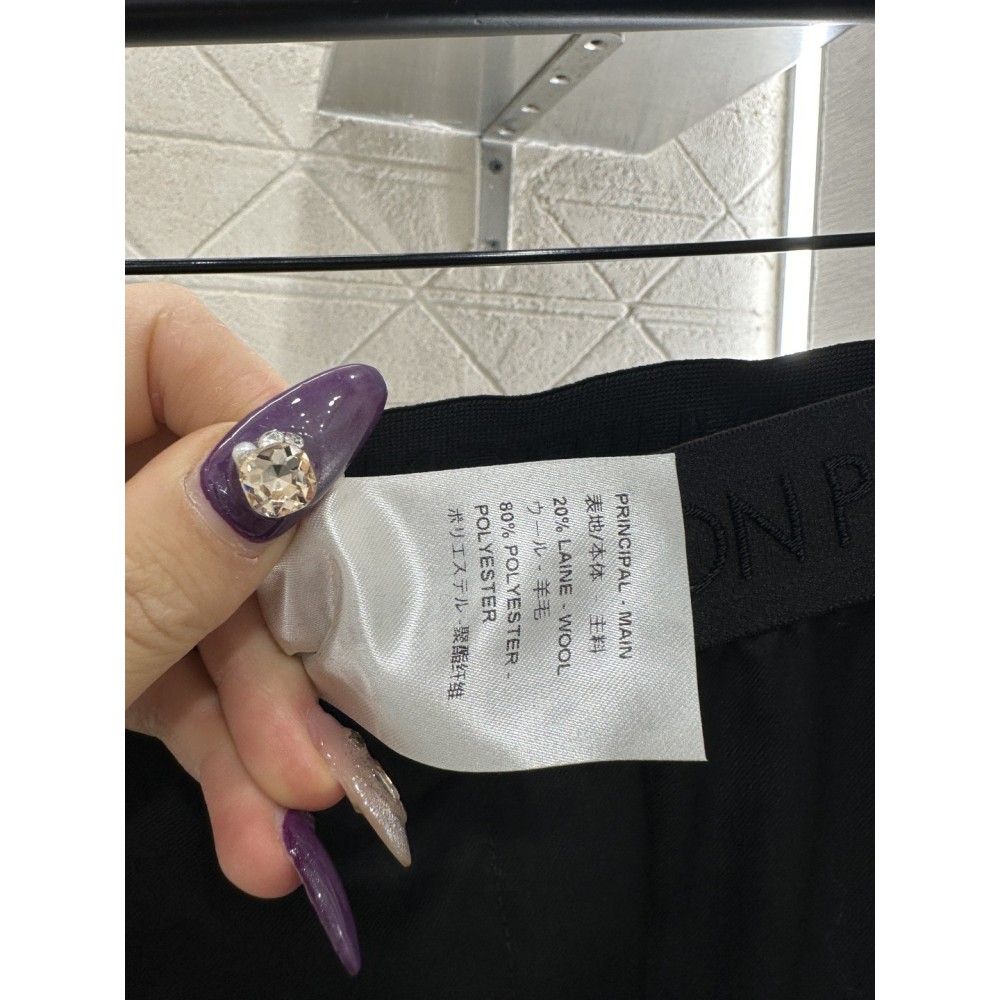 High-Waisted Wool Suit Trousers with Letter-Print Webbing – Slim Pleated Hem, Soft Fine Wool Pants