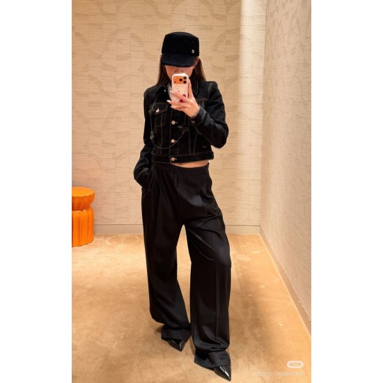 High-Waisted Wool Suit Trousers with Letter-Print Webbing – Slim Pleated Hem, Soft Fine Wool Pants