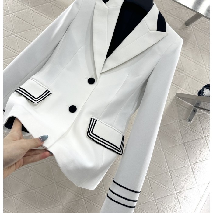 Slim-Fit Color-Blocked Lapel Suit with Embroidery | Luxe Tailored Women’s Suit