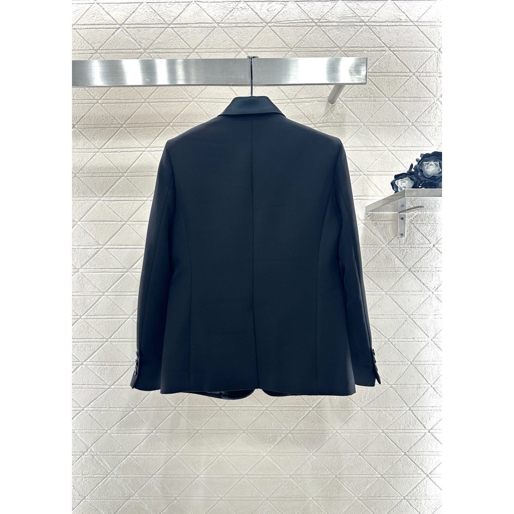 Completo Sartoriale in Raso con Revers Satinati e Pantaloni Ampi | Due Pezzi