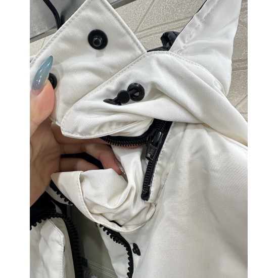 Detachable Hood Slim-Fit Down Jacket with Buckled Cuffs