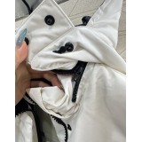 Piumino Slim Fit con Cappuccio Staccabile e Polsini con Fibbia