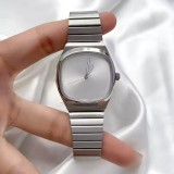 Orologio Minimalista Cassa a Cuscino - Orologio Acciaio con Quadrante Nero Sterile