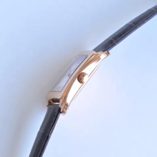 Unisex Retro Square Cushion Watch - Textured Silver Dial Leather Dress Watch