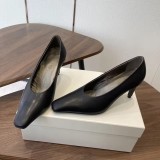Décolleté in Pelle con Strass e Tacco a Spillo