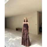 Vestito Maxi Marrone Cioccolato a Strati con Spalline Sottili e Pizzo
