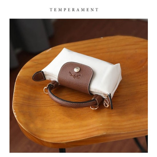 Borsa Y2 Dumpling Bun – Tracolla Elegante in Nylon e Pelle | Design Premium