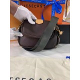 Lux VL Women’s Shoulder Bag – Elegant Design, Premium Materials & Versatile Style