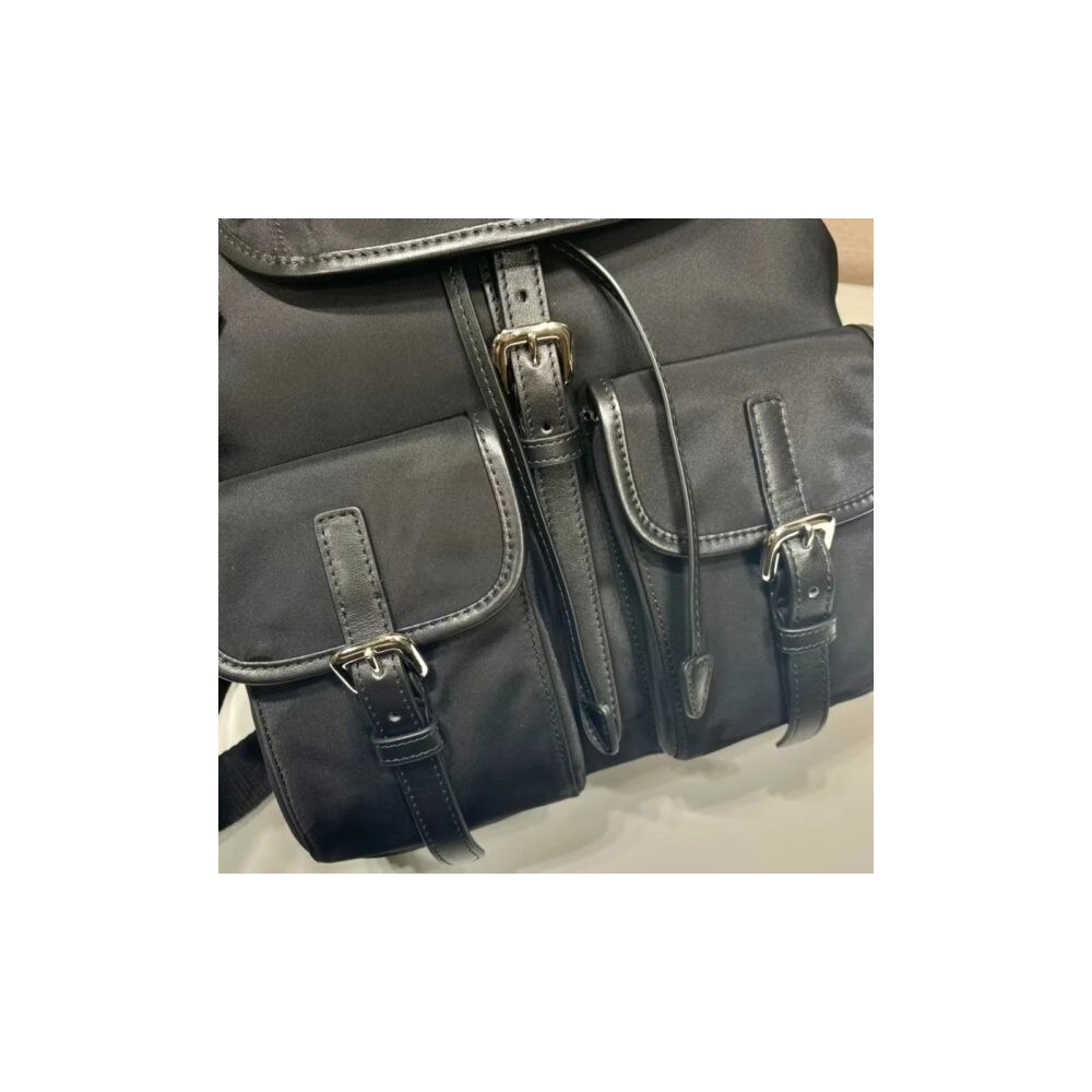 Zaino P Lux Unisex – Elegante, Versatile e di Lusso | Design Italiano