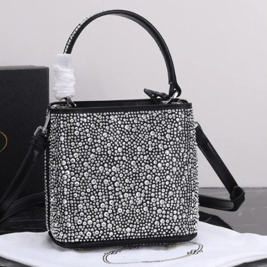 Borsa a Spalla Mini P Lux con Cristalli – Eleganza e Lusso