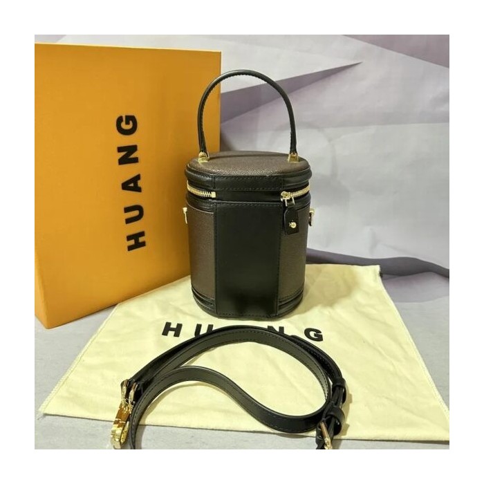 Lux VL Leather & Canvas Bucket Bag – Elegant Design, Premium Craftsmanship