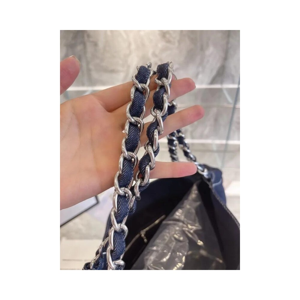 Borsa a Tracolla con Catena da Donna Lux C – Design Elegante e Materiali di Alta Qualità