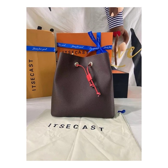 Luxury Women’s Canvas Handbag with Metal Chain | Lux VL