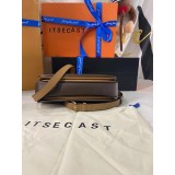 Luxury Women’s Shoulder Bag – Elegant & Timeless Design