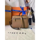 Luxury Women’s Shoulder Bag – Elegant & Timeless Design