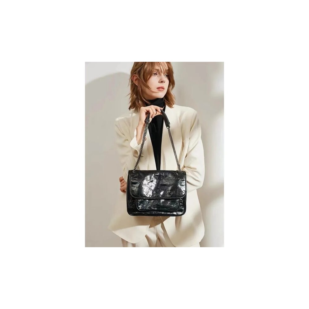 Luxury Leather Chain Shoulder Bag | Timeless Elegance & Italian Craftsmanship