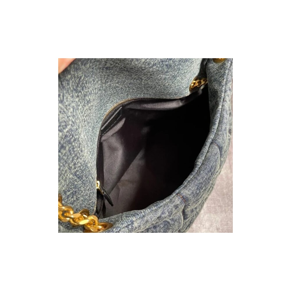 YL Luxury Triangle Shoulder Bag – Premium Cow Leather, Elegant Italian Design