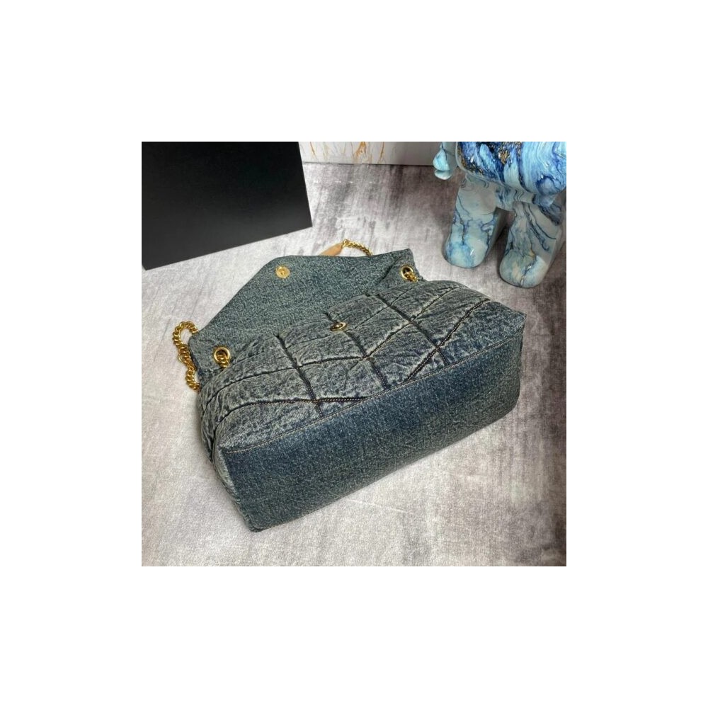 Borsa a Spalla Triangolare di Lusso YL – Pelle Pregiata, Design Italiano Elegante