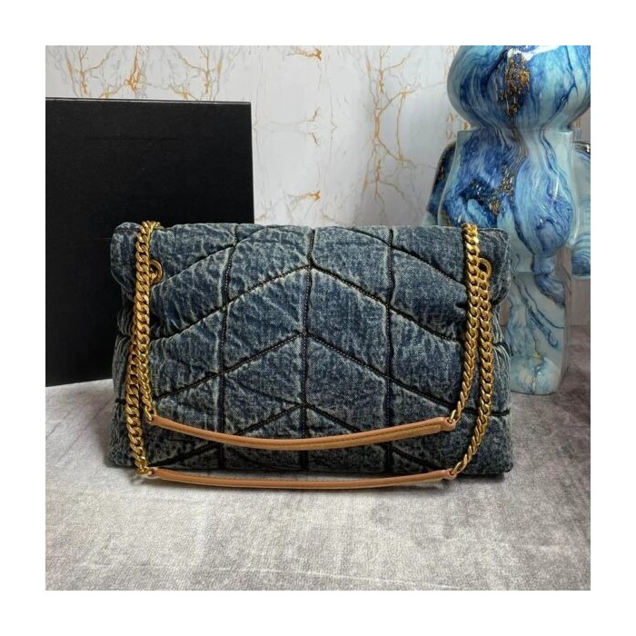 Borsa a Spalla Triangolare di Lusso YL – Pelle Pregiata, Design Italiano Elegante