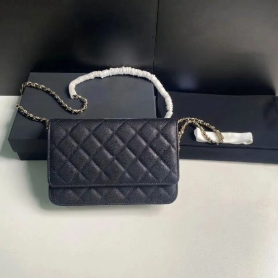 Luxury Calfskin Crossbody Chain Bag for Women | Timeless Design & Handcrafted Elegance