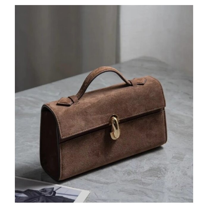 Borsa in Vera Pelle Scamosciata The Symmetry 19 – Eleganza Senza Tempo