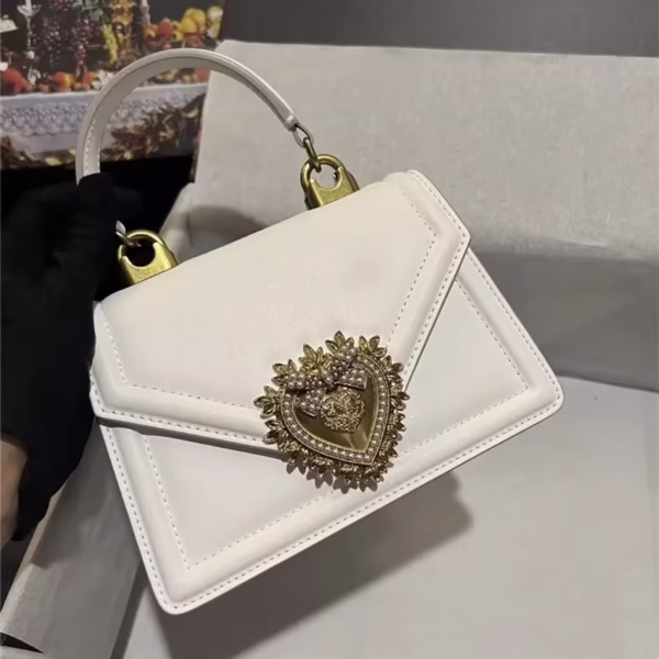 Elegant Top Lux DGG Layer Cow Leather Heart Bow Handbag Shoulder Slant Chain Bag Fashionable Flip Cover Small Square Bag - Image 6