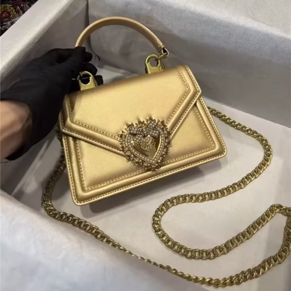 Elegant Top Lux DGG Layer Cow Leather Heart Bow Handbag Shoulder Slant Chain Bag Fashionable Flip Cover Small Square Bag